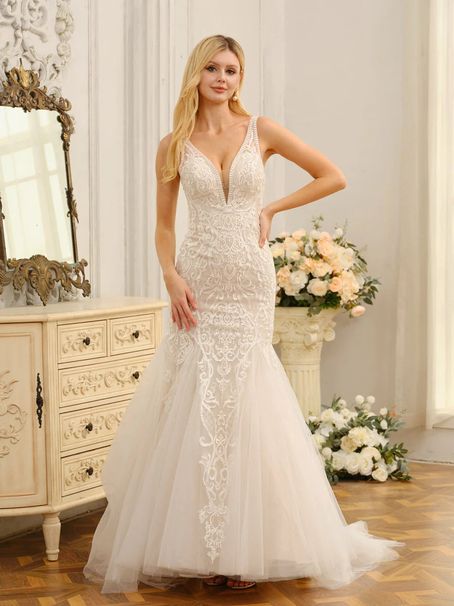 Trumpet/Mermaid V-Neck Sleeveless Long Wedding Dresses With Appliques